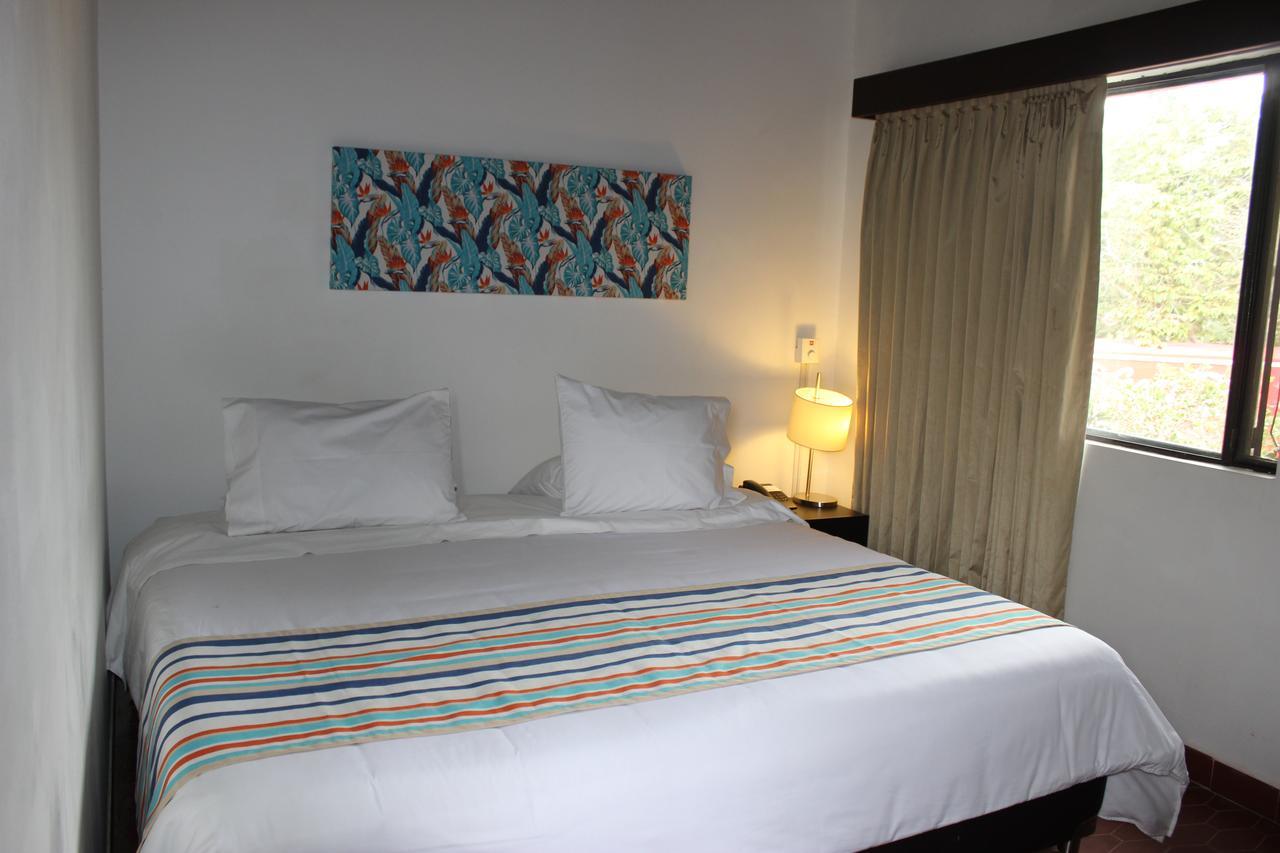 Hotel Acuarela La Granja Bagian luar foto